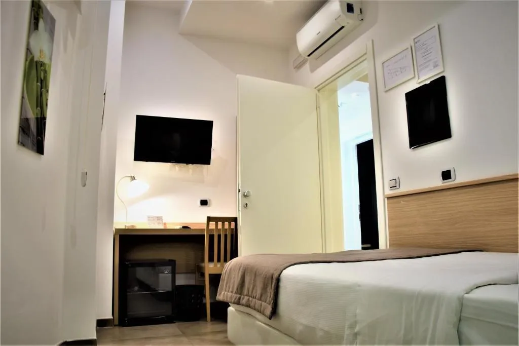 SINGLE STANDARD Room, Hotel Paolo II, Rome