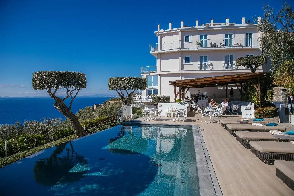 General view, Villa Fiorella Art Hotel, Naples