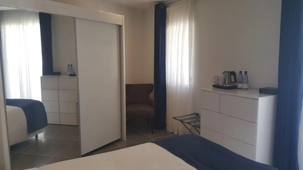 Room, Pebbles Boutique Aparthotel, Malta