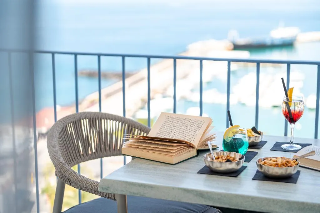 Terrace, Terme Gran Paradiso Hotel, Naples