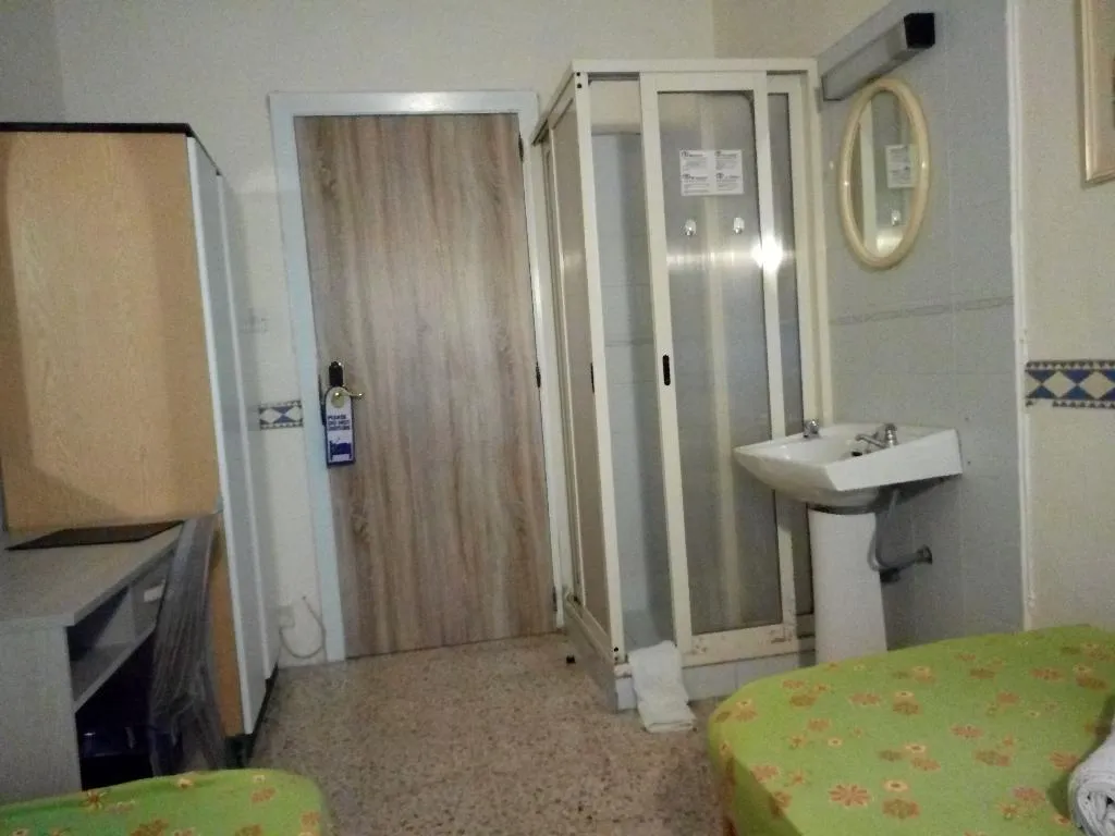 TWIN STANDARD Room, Tarona Guesthouse, Malta