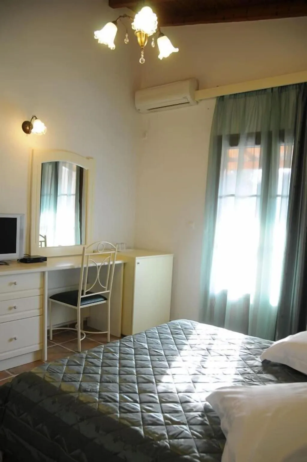 Room, Skiathos Island Suites, Skiathos