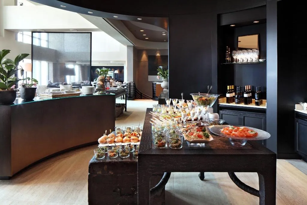 Lobby, Hotel Arts, Barcelona