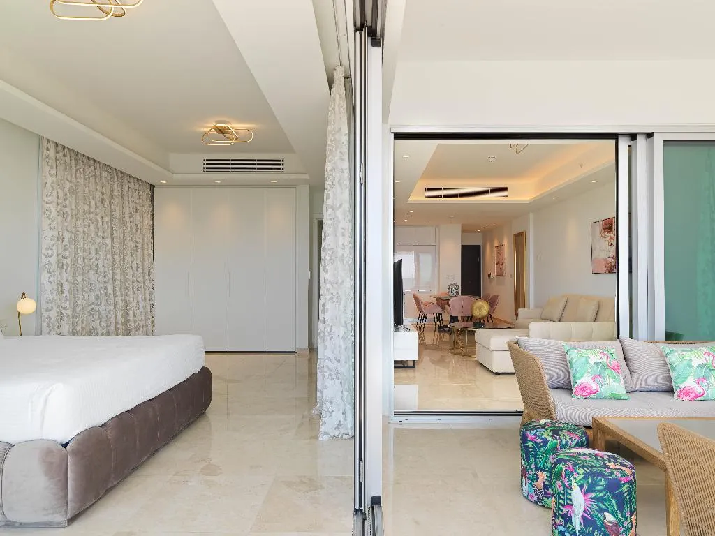 APARTMENT LUXURY Room, The Tower at St Raphael Resort, Cyprus