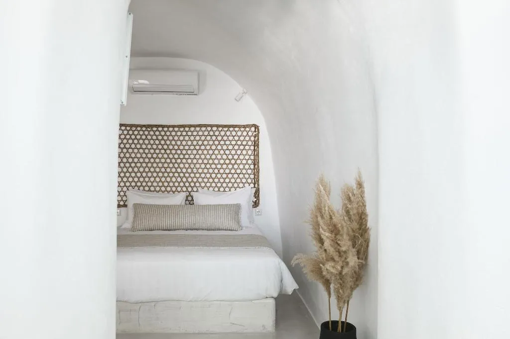 SUITE HONEYMOON Room, You And Me Suites, Santorini