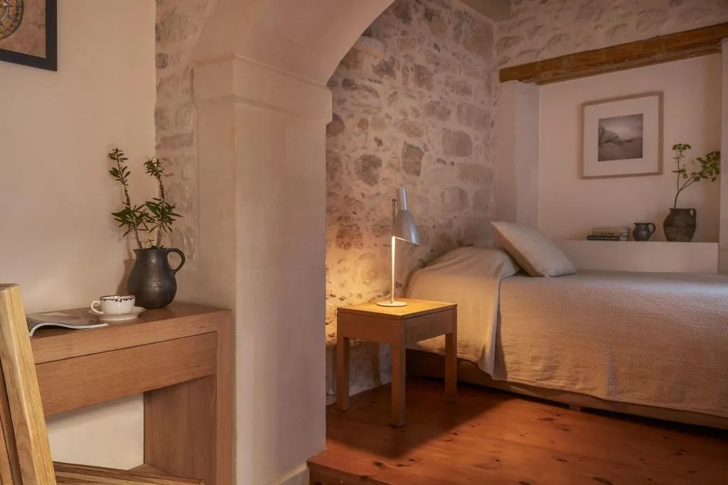 Room, Kapsaliana Village Hotel, Crete
