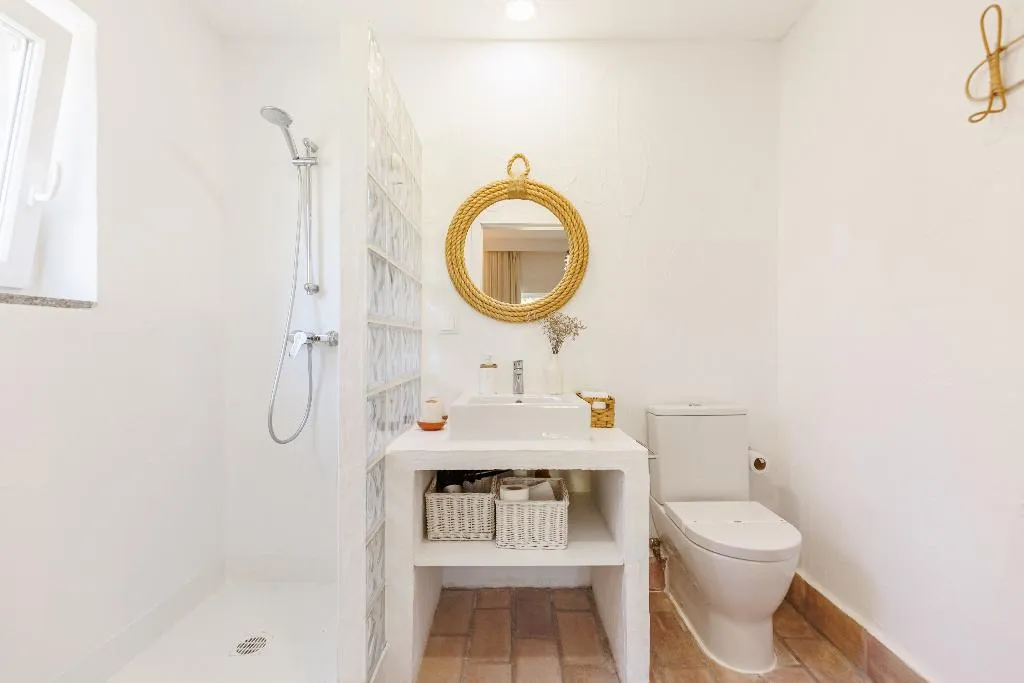 APARTMENT DELUXE THREE BEDROOM Room, Laranjal Farm House, Algarve