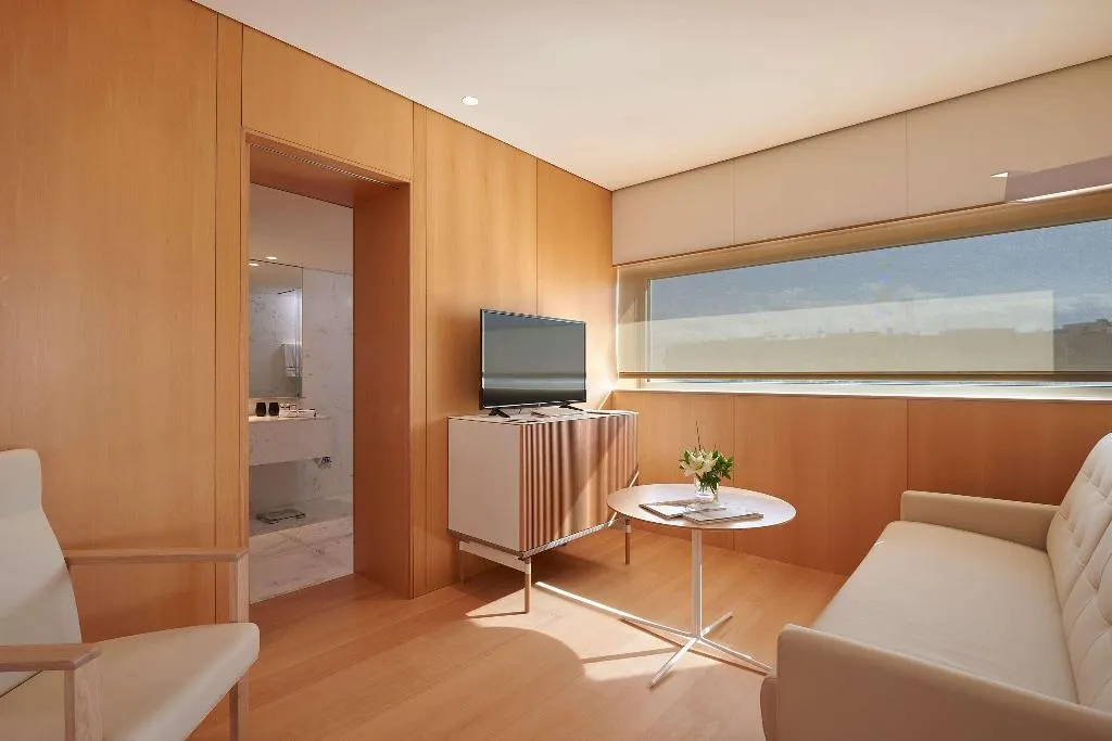 SUITE TWO BEDROOMS Room, Melia Palma Bay, Majorca