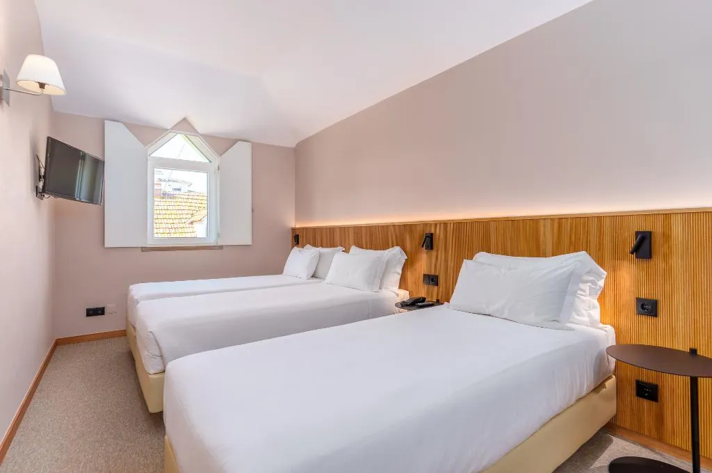 TRIPLE STANDARD Room, Cascais Hotel, Lisbon