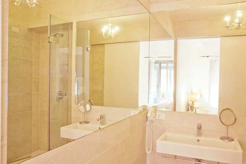 DOUBLE STANDARD Room, Antica Locanda Dei Mercanti, Milan