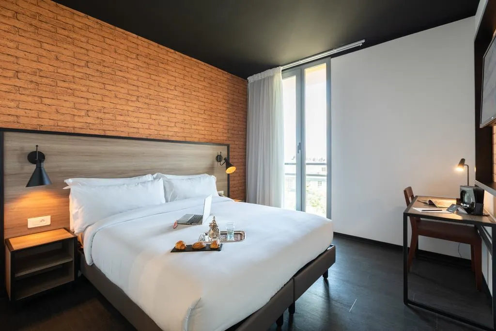 DOUBLE SUPERIOR QUEEN BED Room, Onomo Airport Casablanca, Casablanca