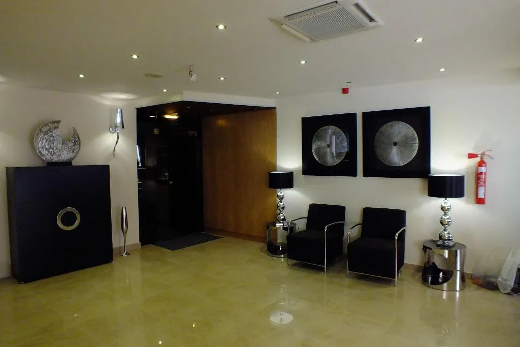Lobby, Bocage, Lisbon