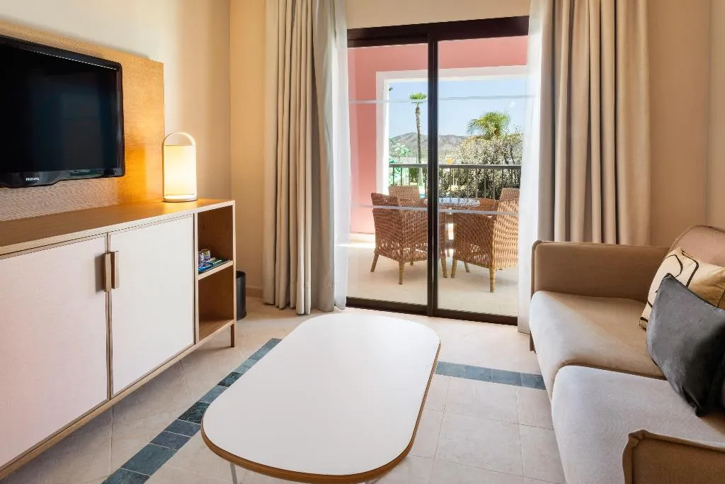 SUITE STANDARD Room, Melia Villaitana, Costa Blanca
