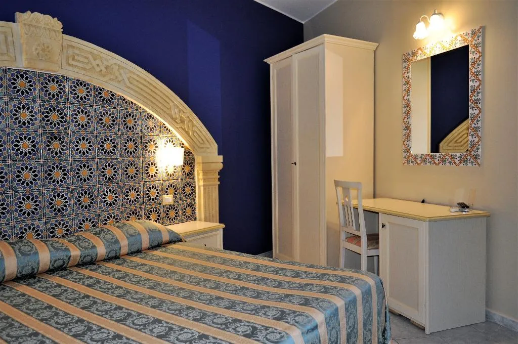 DOUBLE STANDARD Room, Al-Taïr, Palermo