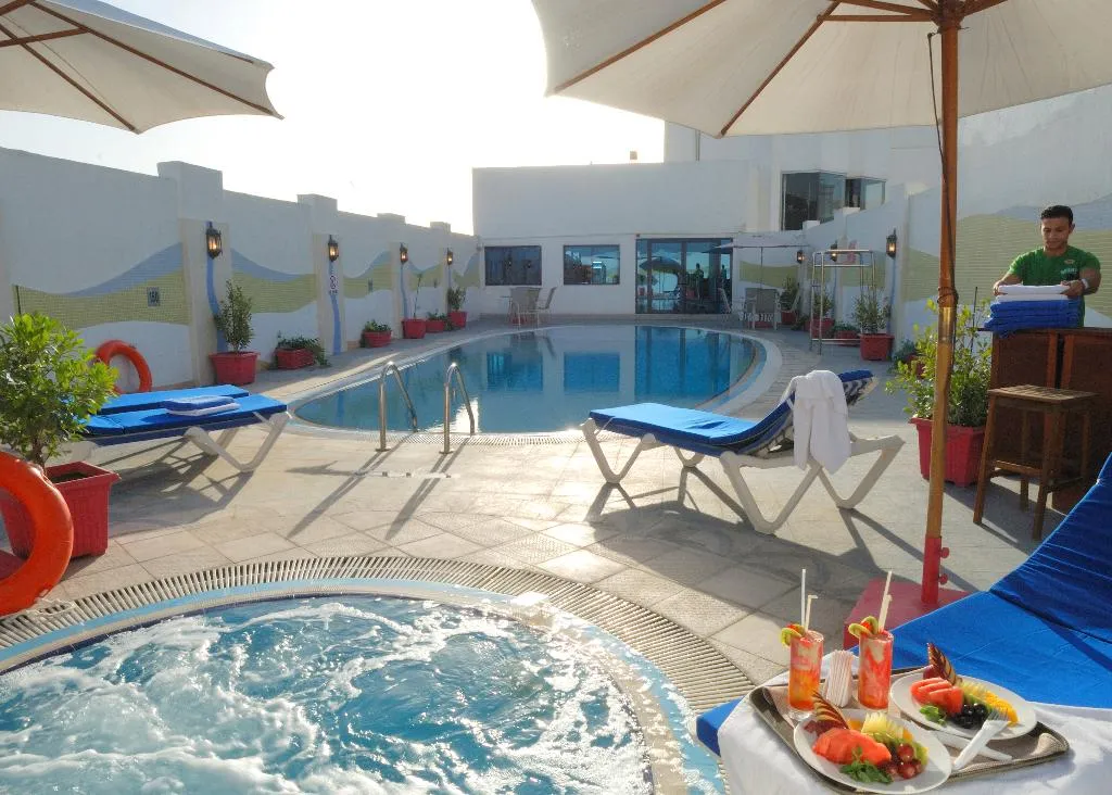 Pool, The Park Hotel Ex Al Jawhara Gardens, Dubai