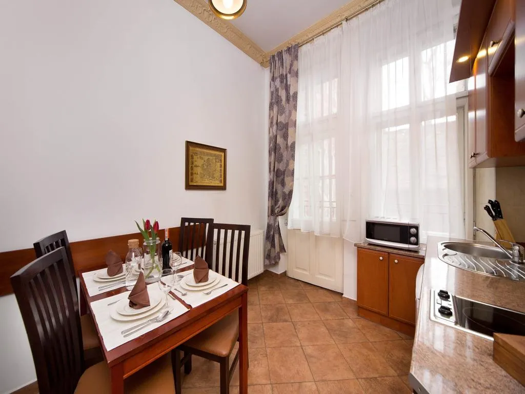 APARTMENT SUPERIOR ONE BEDROOM Room, Ventus Rosa Self Service Apartments, Krakow