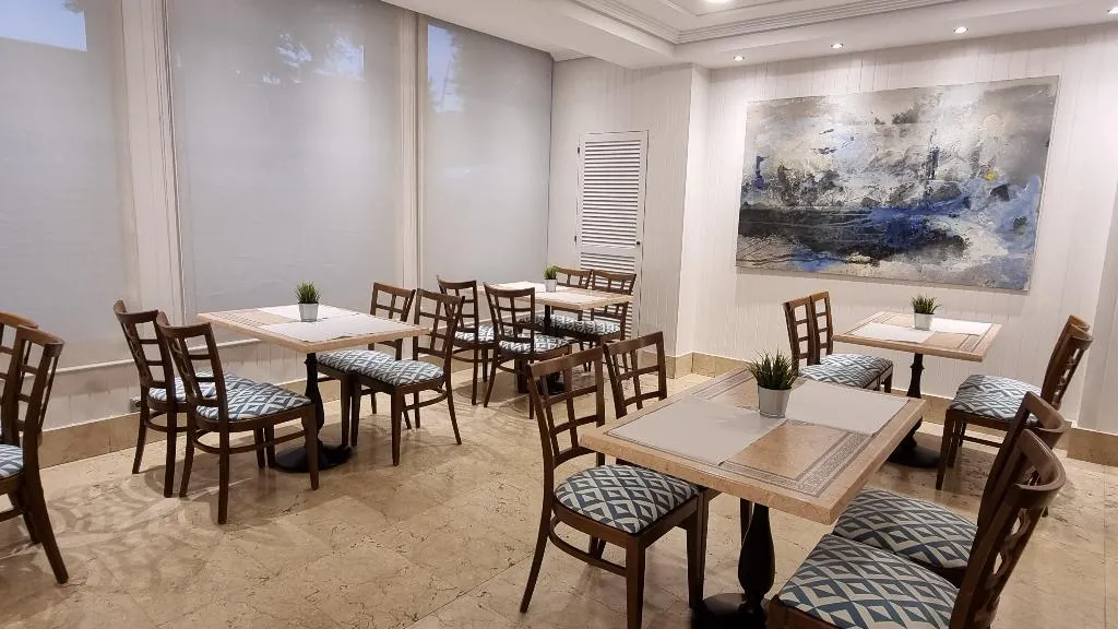 Restaurant, Gran Legazpi, Madrid