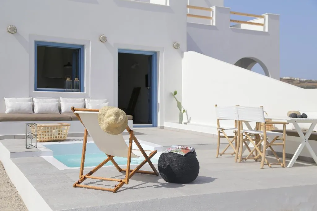 VILLA WITH PRIVATE POOL Room, Vino Houses, Santorini
