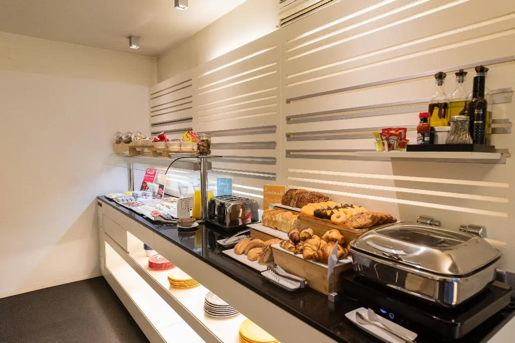 Restaurant, Atenea Rekord Suites, Barcelona
