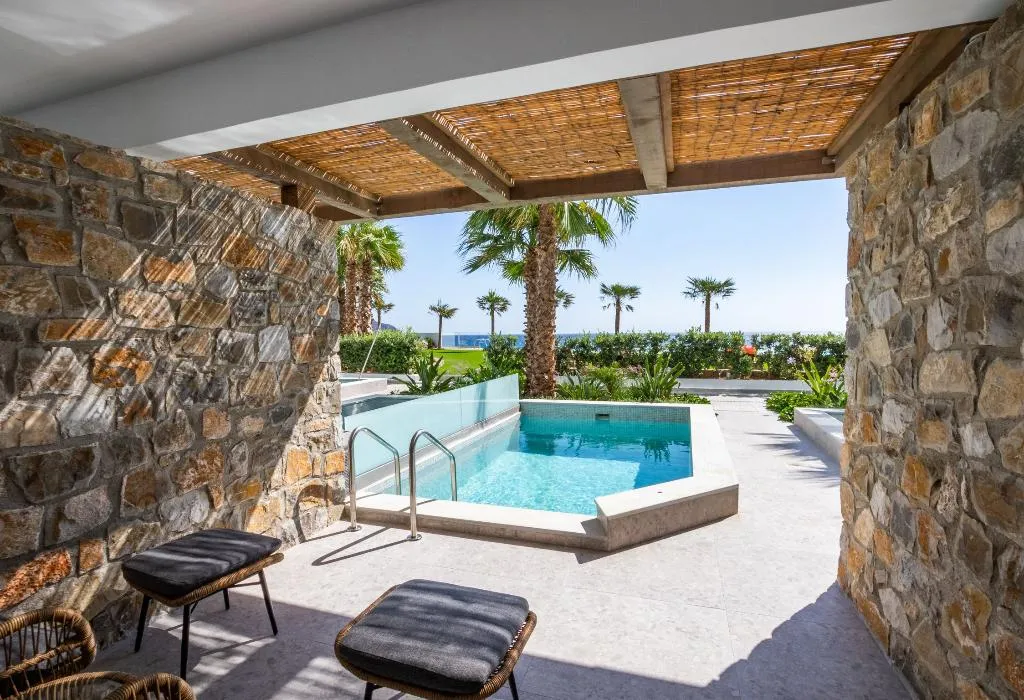 SUITE WITH PRIVATE POOL Room, Konstantinos Palace, Rhodes