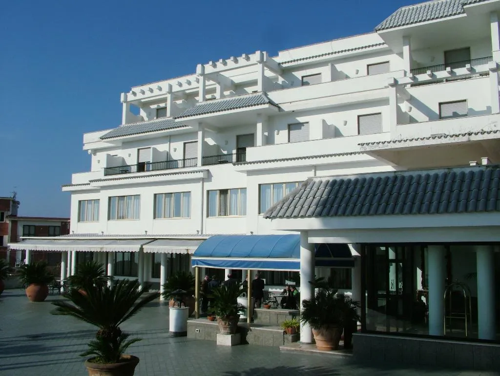 General view, Sakura Hotel, Naples