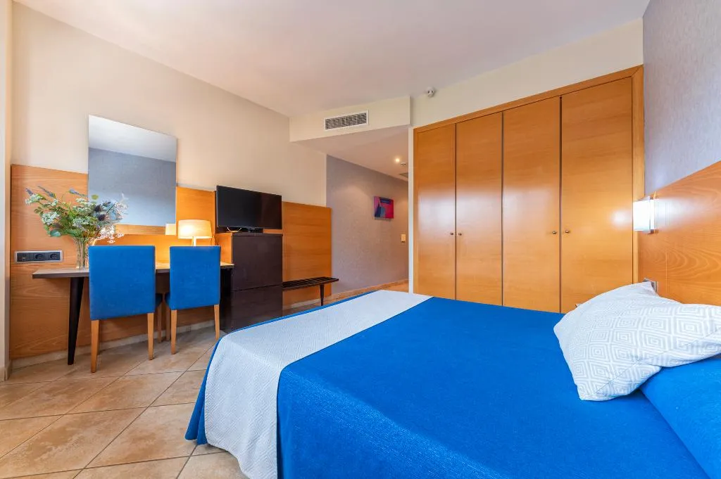 Room, Rober Palas, Costa Blanca
