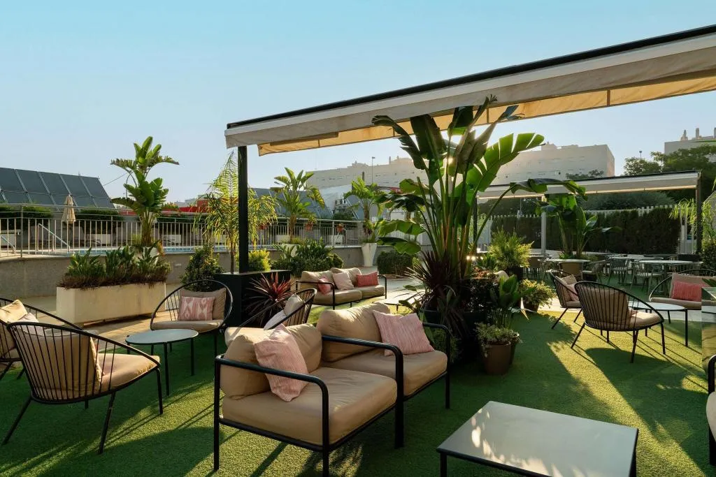 Terrace, Hilton Garden Inn Sevilla, Seville