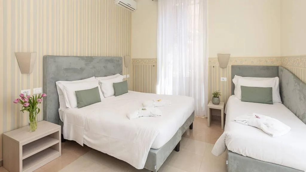 TRIPLE STANDARD Room, Parker, Rome