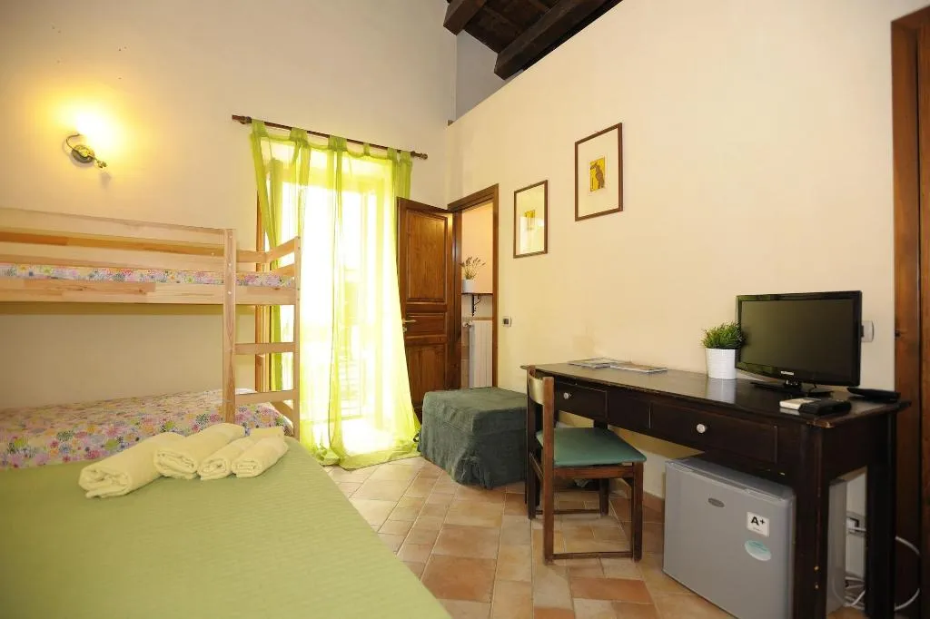 Room, Arco Ubriaco, Catania