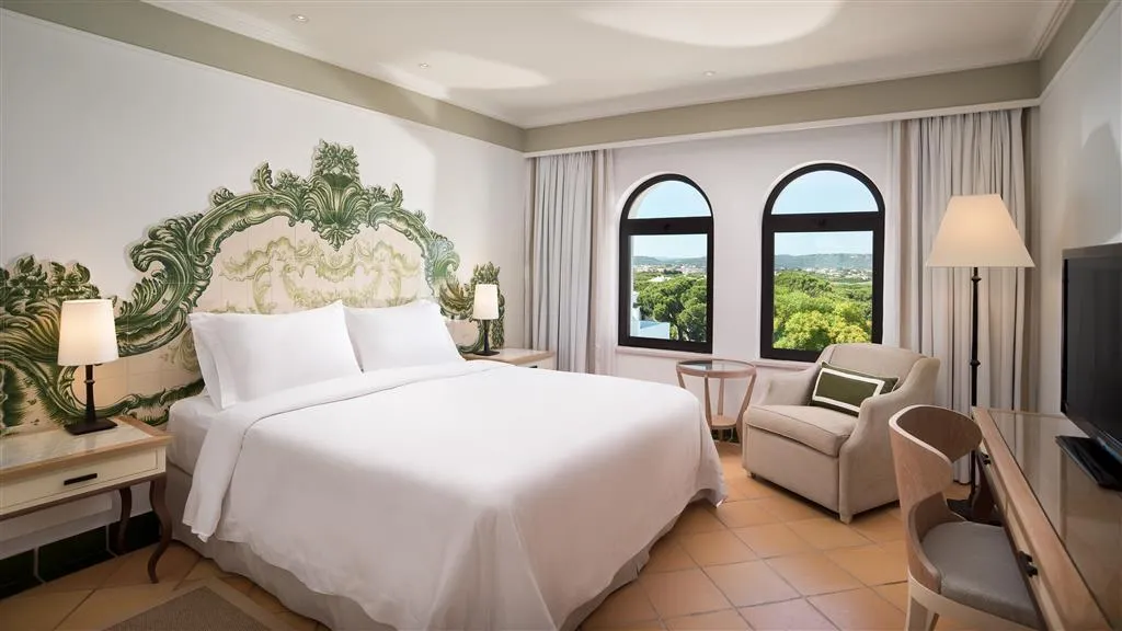 Room, Pine Cliffs Hotel, a Luxury Collection Resort, Algarve