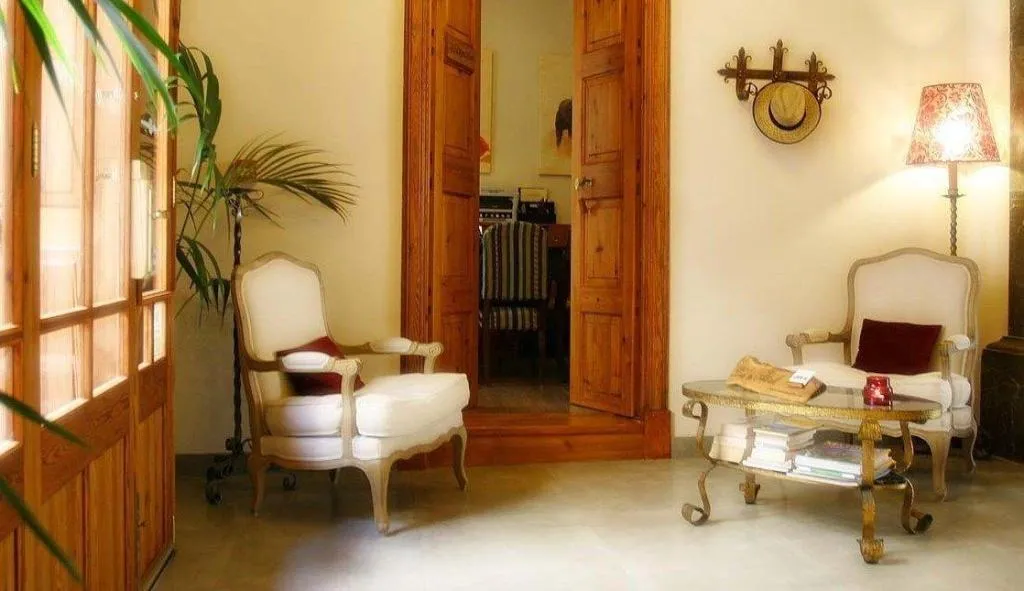 Lobby, Can Abril, Majorca