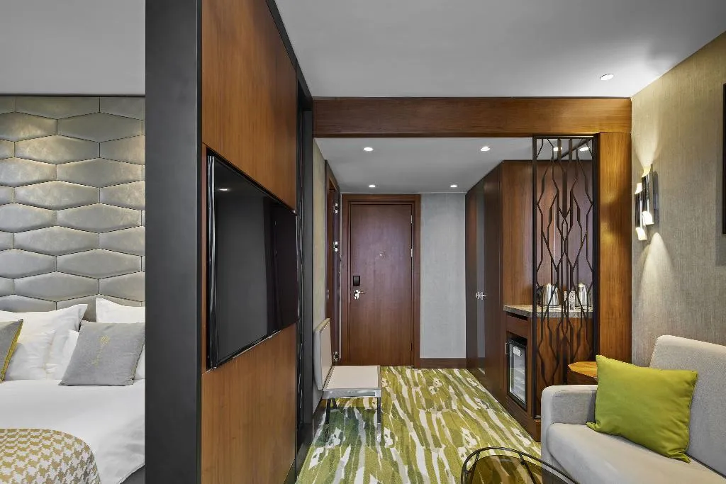 JUNIOR SUITE CAPACITY 3 Room, Titanic Chaussee Berlin, Berlin
