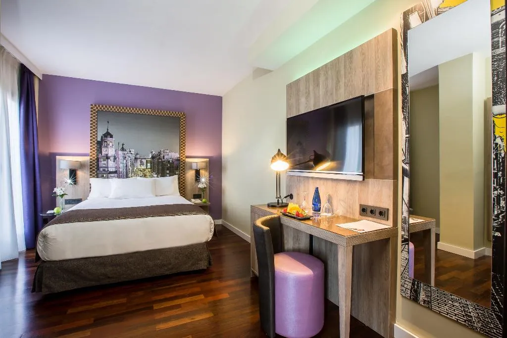 DOUBLE DELUXE Room, Leonardo Hotel Madrid City Center, Madrid