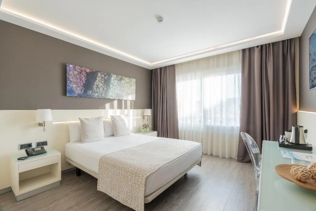 Double or Twin MOUNTAIN VIEW Room, Calipolis, Costa Brava