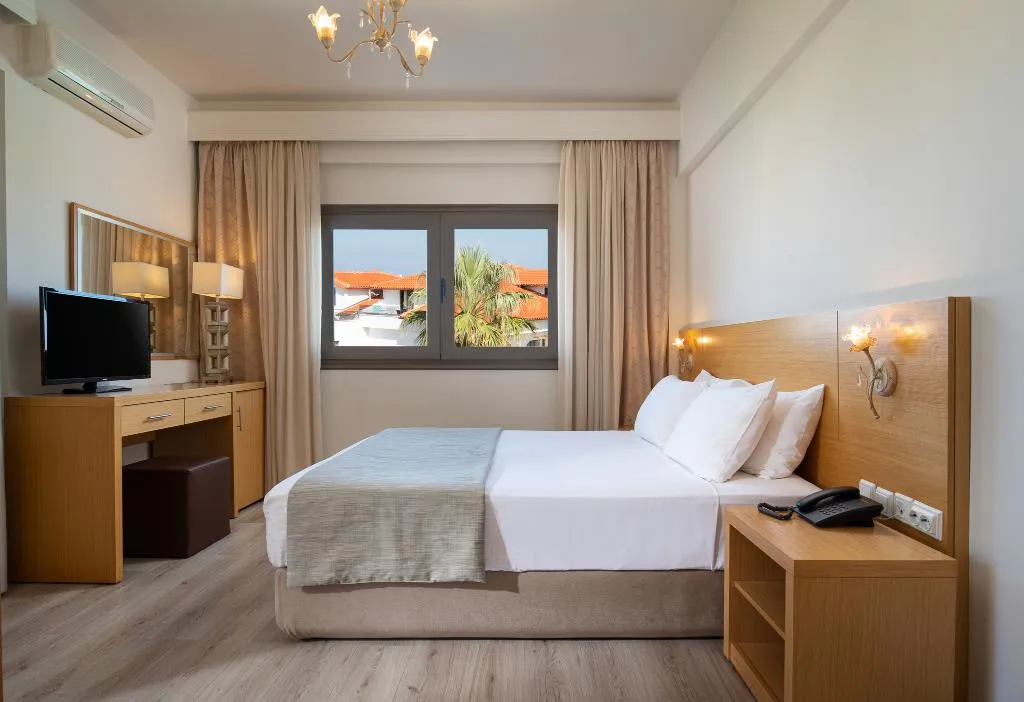 FAMILY ROOM STANDARD Room, Flegra Palace, Halkidiki