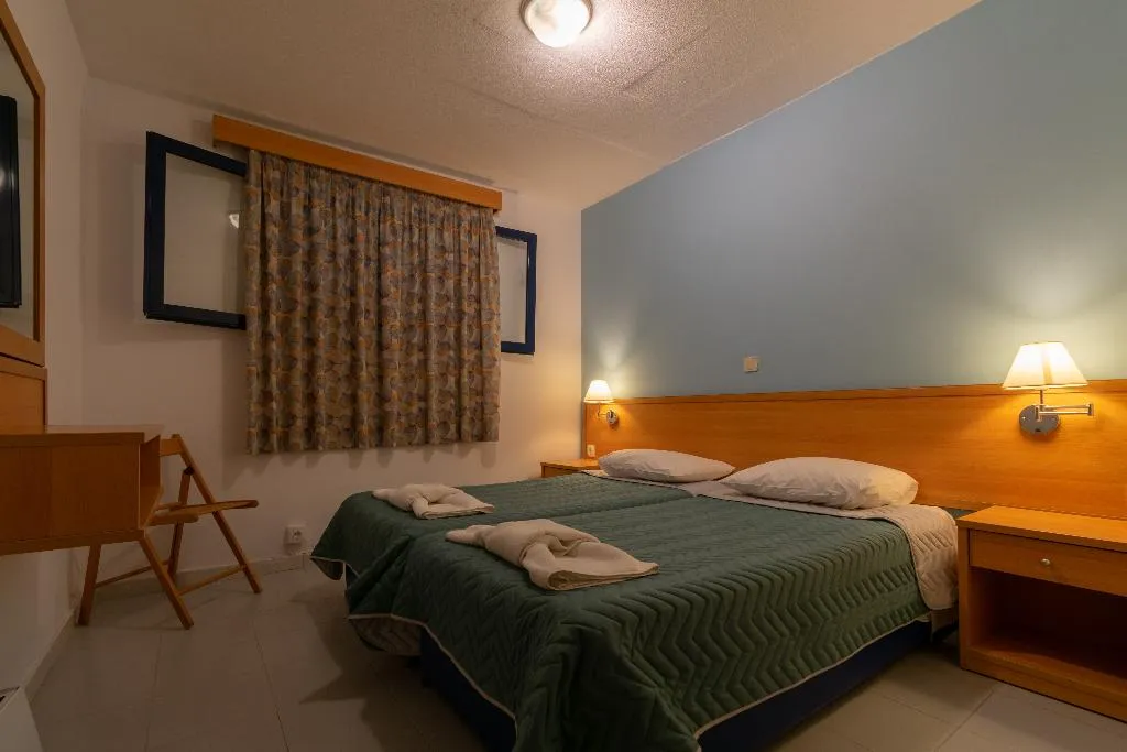 VILLA CAPACITY 8 THREE BEDROOMS Room, Govino Bay, Corfu