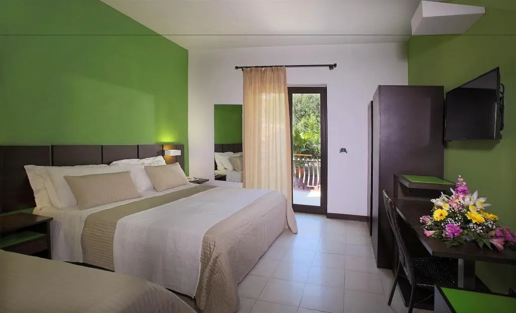 Room, San Giovanni, Taormina