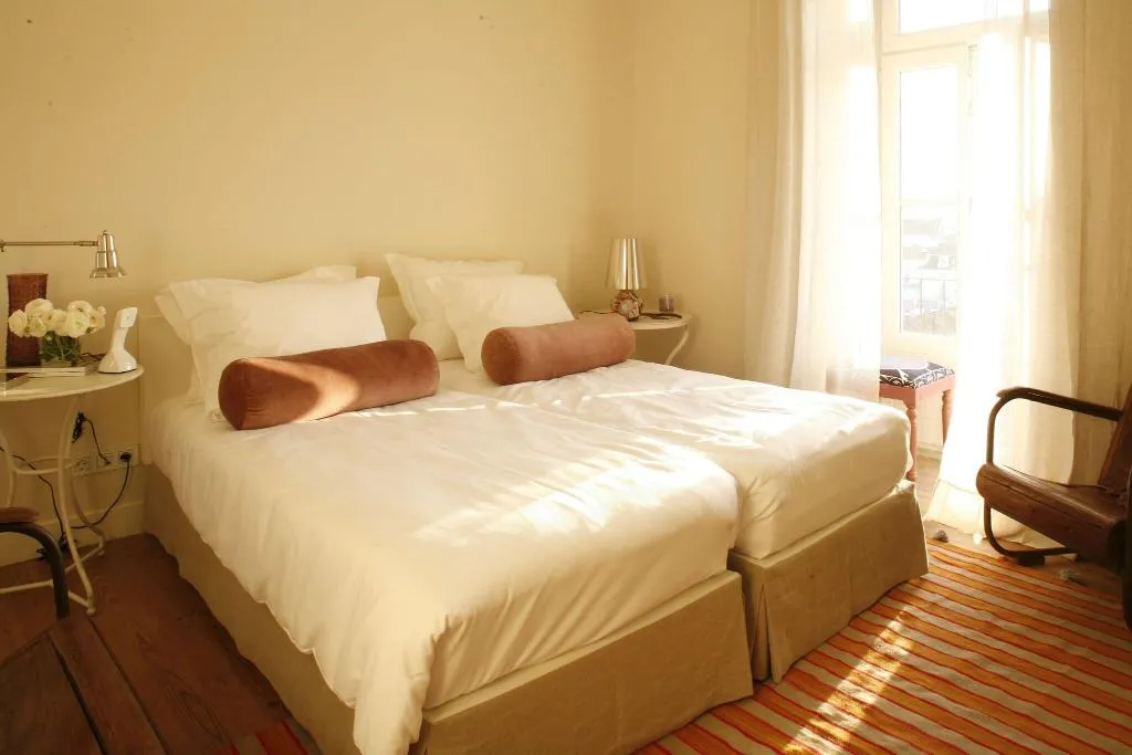 Room, Casa Das Janelas Com Vista, Lisbon