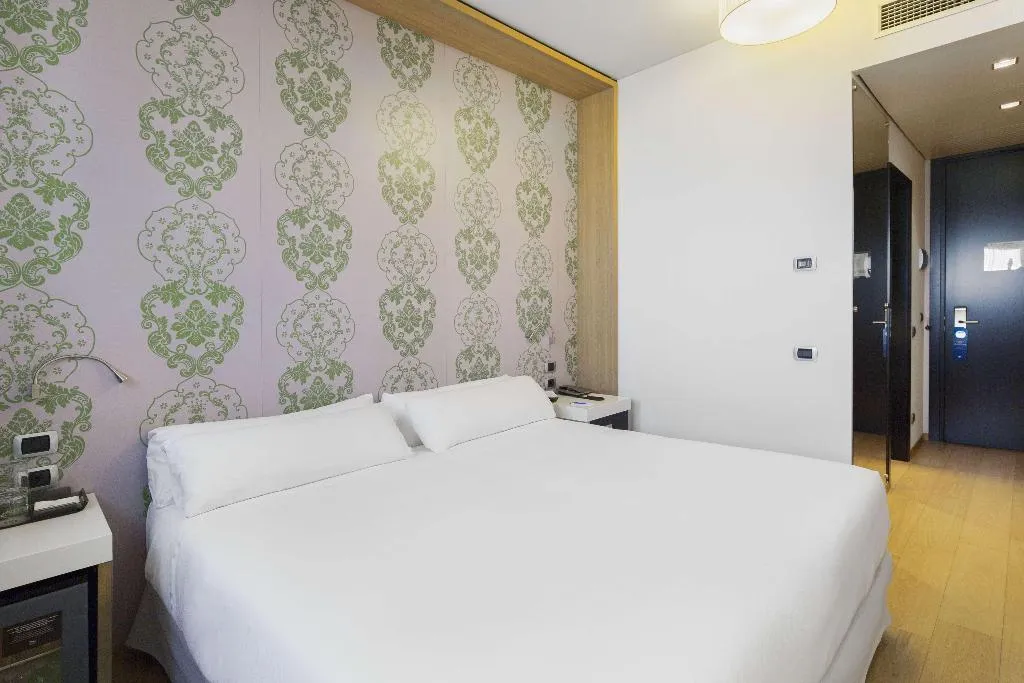 DOUBLE STANDARD Room, NH Milano Fiera, Milan