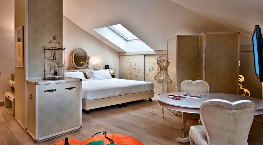 Room, Chateau Monfort, Milan
