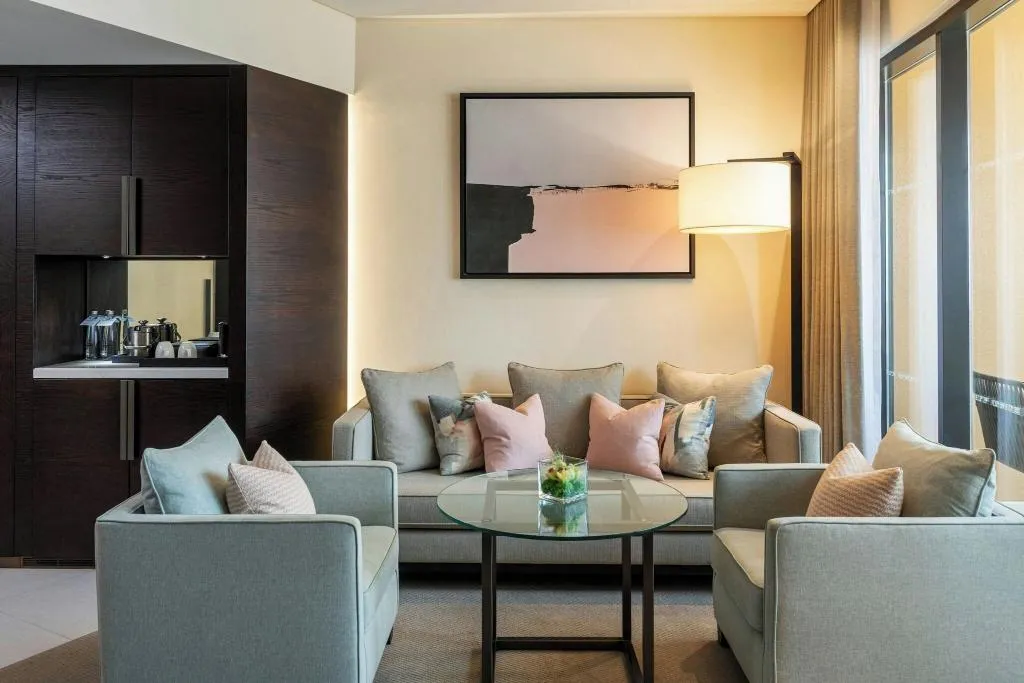 DOUBLE SUPERIOR KING BED Room, Le Royal Meridien Beach Resort and Spa, Dubai