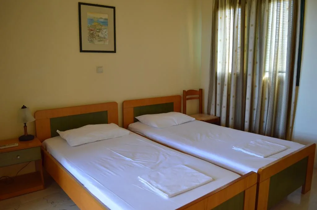 APARTMENT SEA VIEW TWO BEDROOMS Room, Erodios Apartments, Crete