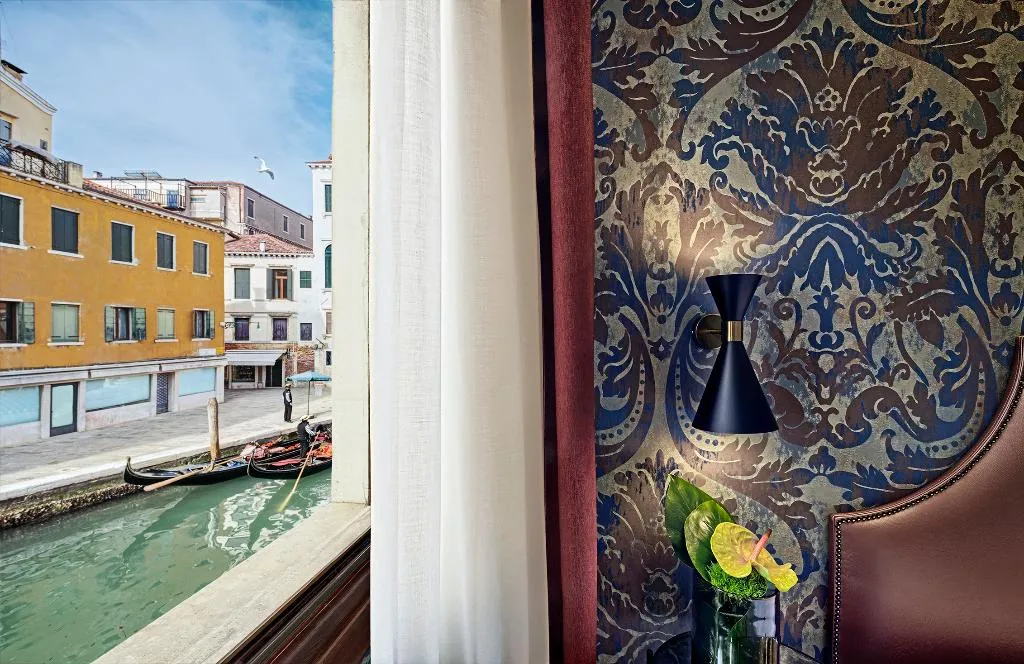 Double or Twin CANAL VIEW Room, American Dinesen, Venice