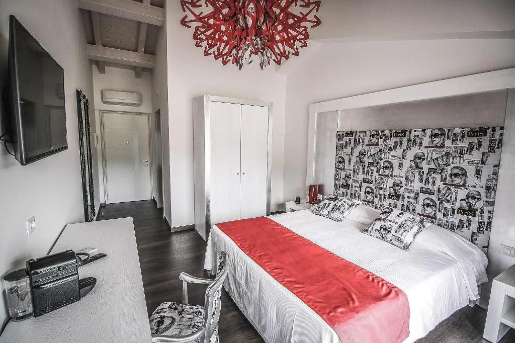 Room, La Compagnia Del Viaggiatore, Rome