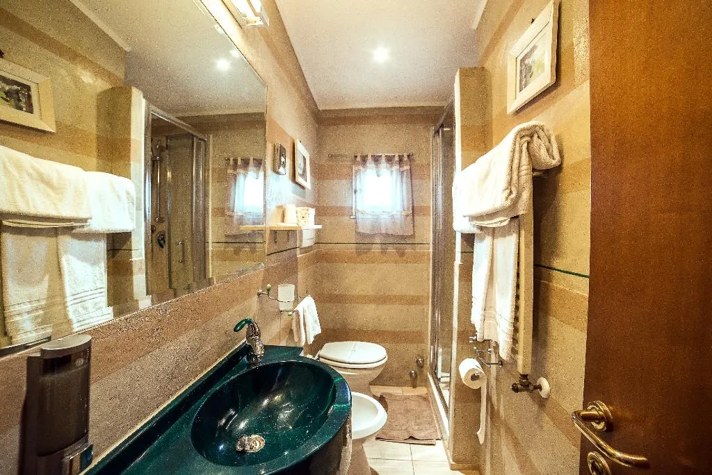 Double or Twin STANDARD Room, Kent, Rome