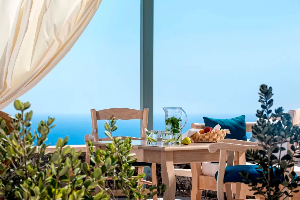 SUITE WITH PRIVATE POOL Room, Astro Palace, Santorini