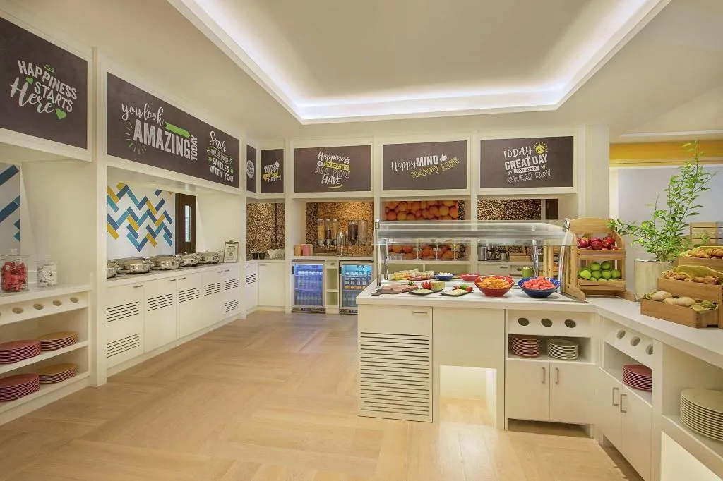 Restaurant, Hampton by Hilton Dubai Airport, Dubai