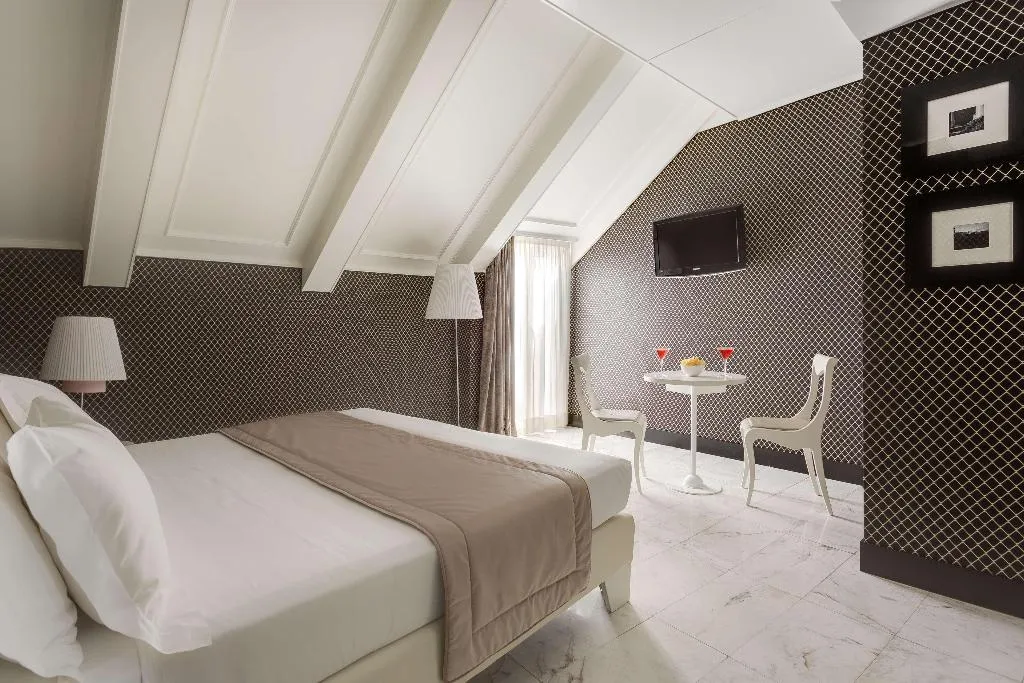 Room, Grand Hotel Palace Rome, Rome