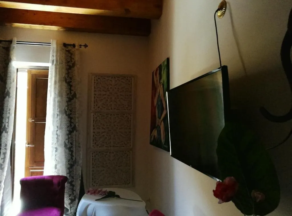 Room, B&B CasaBusari, Palermo