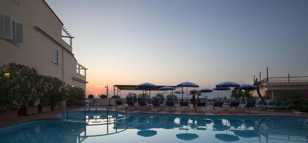 Pool, Piccolo Paradiso, Naples